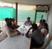 fef098422988c38038b057c7f8a46800_220x205.7 Group Discussions